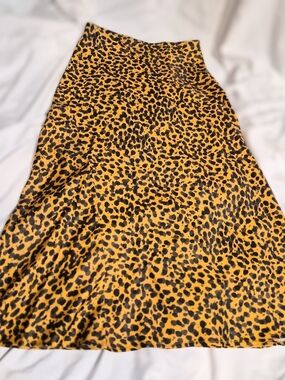 & Other Stories Leopard Print Midi Skirt – Stockholm Atelier